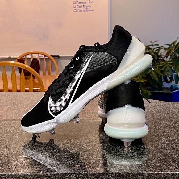 Nike MLB Shoes Nike Force Zoom Trout 7 Pro Black White Metal Cleat